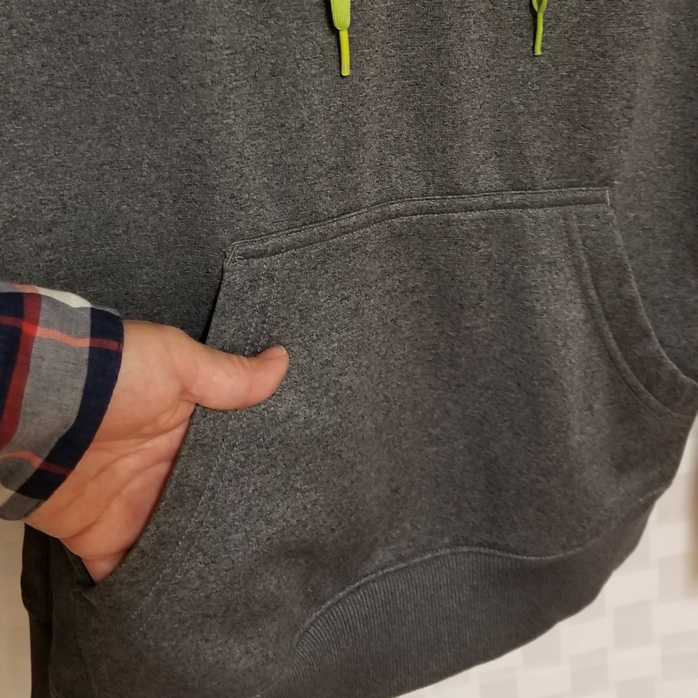 Under Armour women's storm hoodie. - Picture 4 of 5